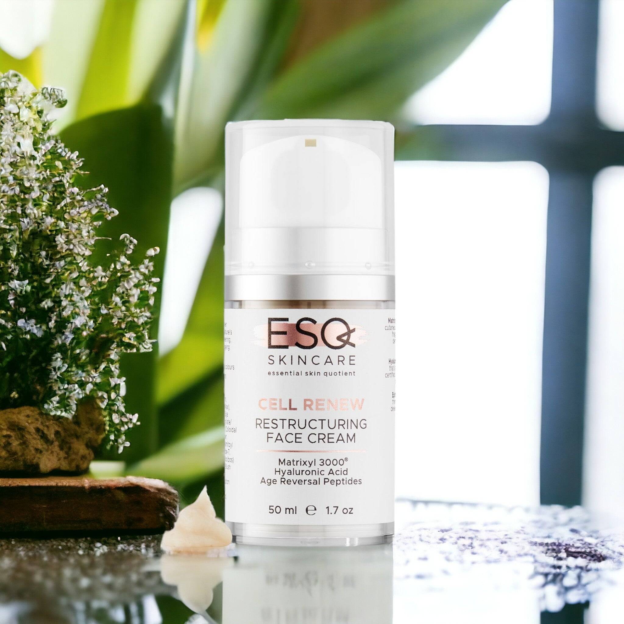 ESQ Skincare Cell Renew Restructuring Face Cream – anti-aging face cream with age-reversal peptides, hyaluronic acid, and antioxidants to hydrate, firm, and improve skin elasticity, suitable for all skin types.